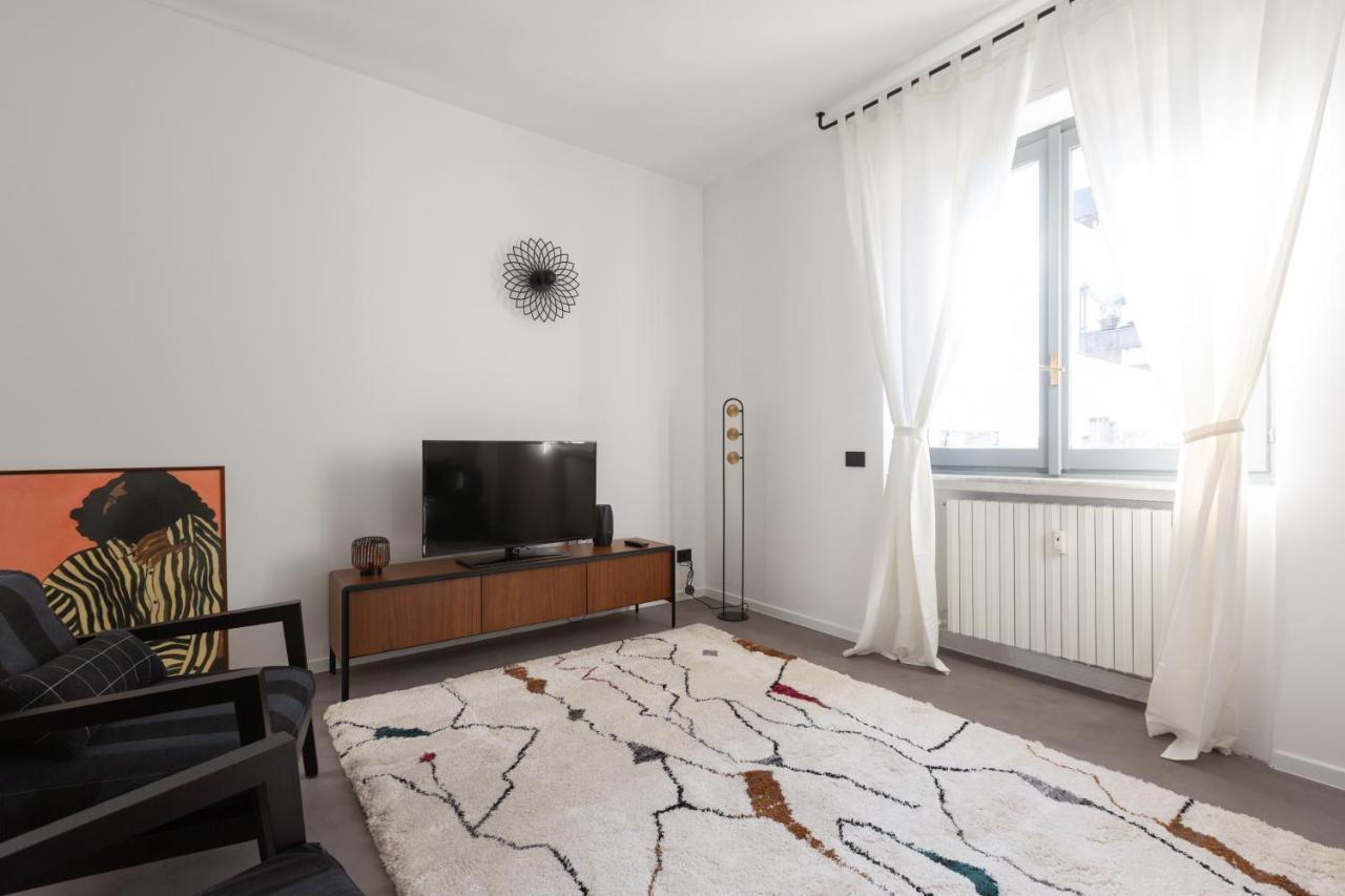 Ferienwohnung Sant'Ambrogio Bright And Stylish Flat Mailand Exterior foto