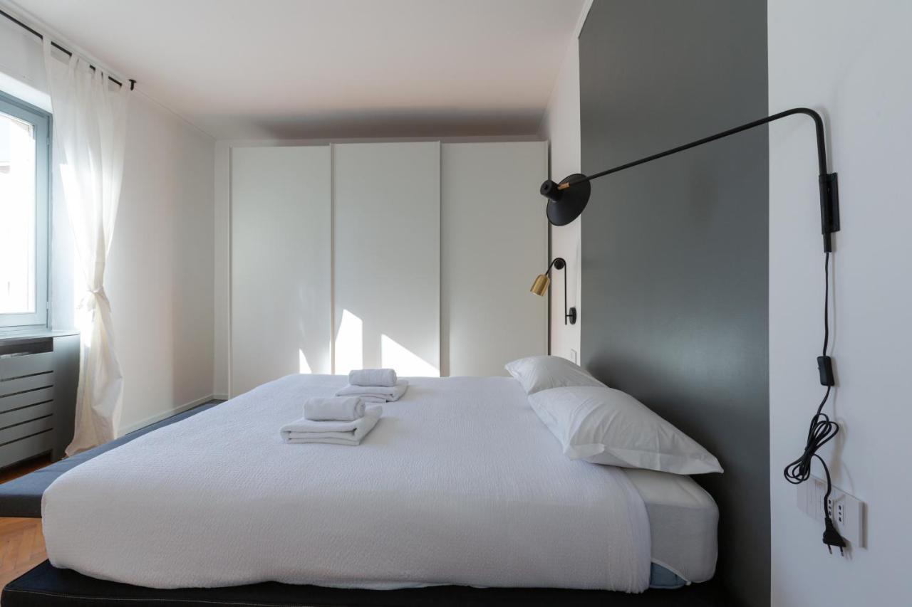 Ferienwohnung Sant'Ambrogio Bright And Stylish Flat Mailand Exterior foto
