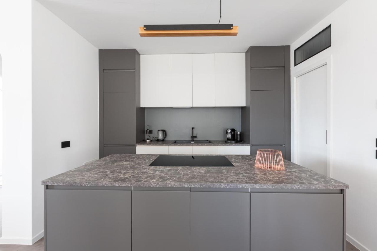 Ferienwohnung Sant'Ambrogio Bright And Stylish Flat Mailand Exterior foto